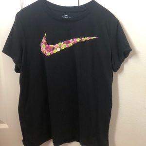 Black Nike t-shirt